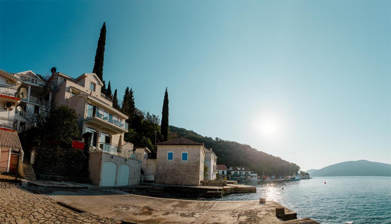 Villa Del Mare Herceg Novi Exterior photo